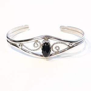 Navajo Sterling Silver Black Onyx Stone Vintage Cuff Bracelet Signed Paul J